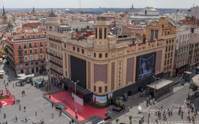 Hostal Gran Via 44