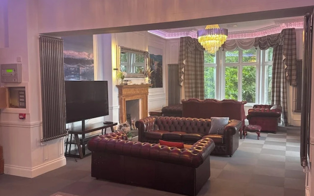 Plas Y Bryn Manor Hotel