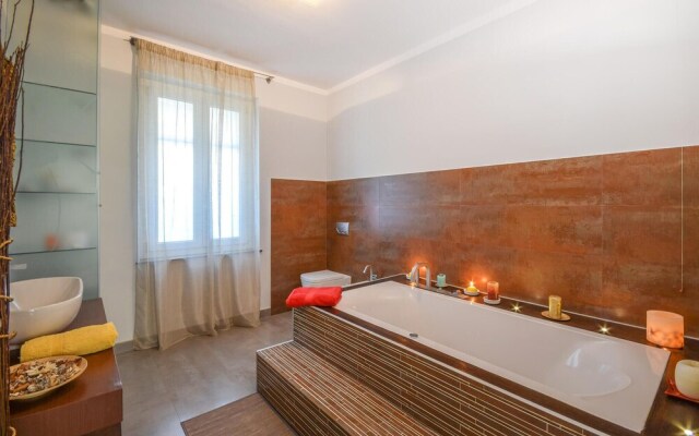 Nice Apartment in Genova With Wifi and 3 Bedrooms