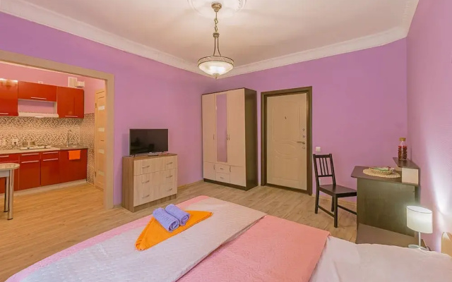 Apart-hotel on Marata 28