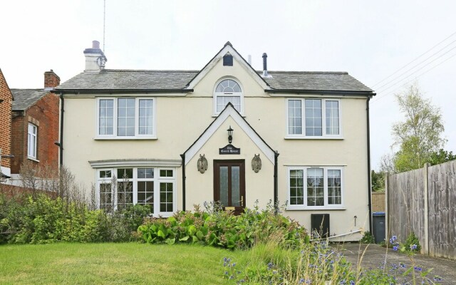 Beautiful Holiday Home in Felixstowe Near Beach