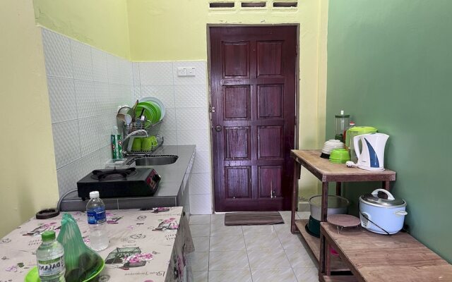 OYO 90967 Homestay Chalet Warisan Siti