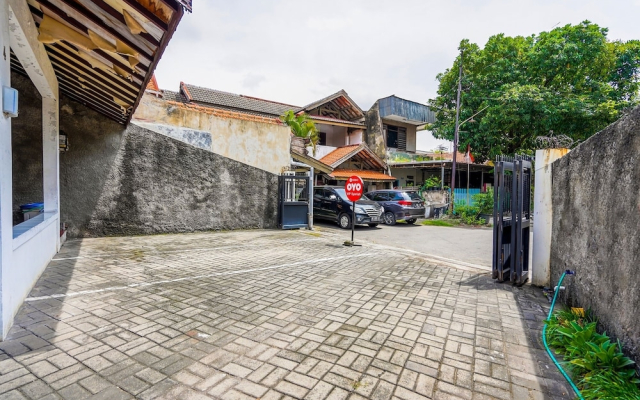 OYO 90843 Vip Syariah Jemur Andayani