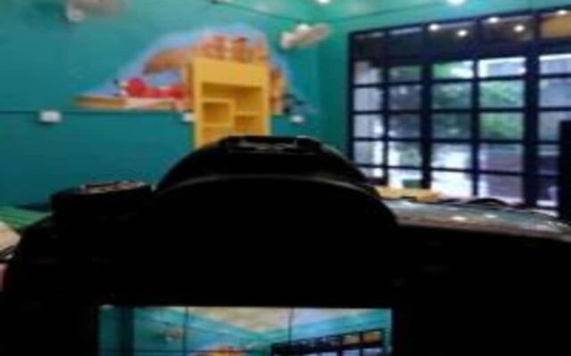 On The Ghat By Howdy Hostels