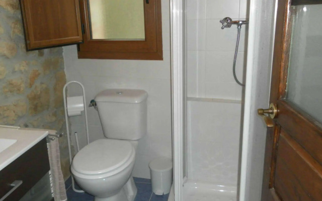 Apartamentos Rurales La Caviana