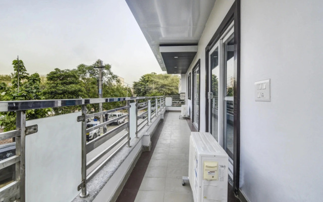 Oyo 81017 Collection O Elegant Stay