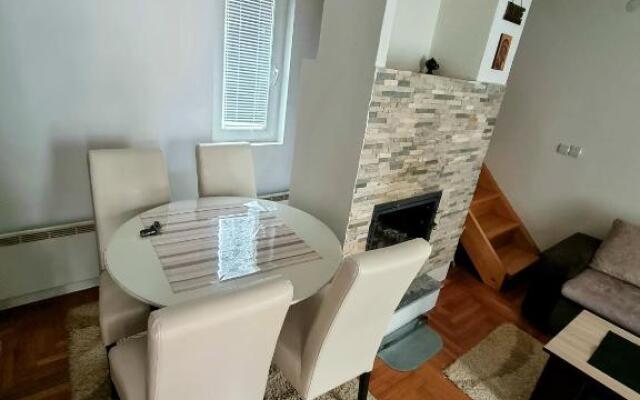 Kraljevi cardaci apartman Car 11