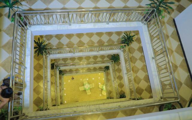 Garalay Hotel