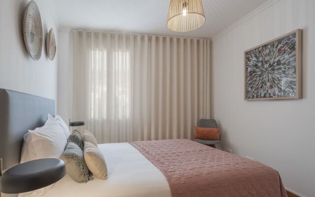 Duplex With sea and Mountain Views, Casa do Castelo