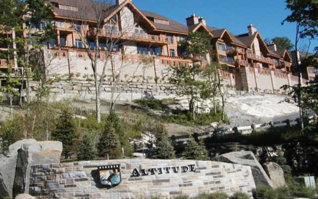 L'Altitude - Tremblant Sunstar