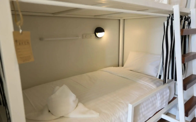 Hostel Lullaby - Adults Only