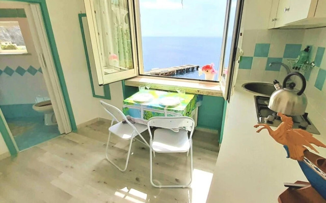 Amalfi Coast Seaside Tiny House x Solo Traveler
