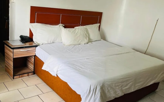 Abuja Bays Garden Hotel