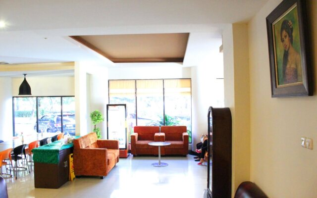 ZEN Rooms Sam Ratulangi