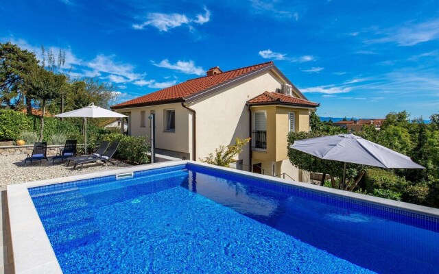 Stunning Home in Matulji With Wifi and 4 Bedrooms