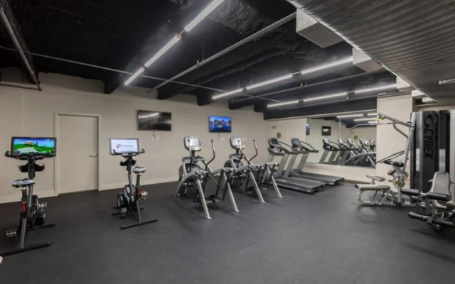 New Renovated Condo in the Heart of NOLA