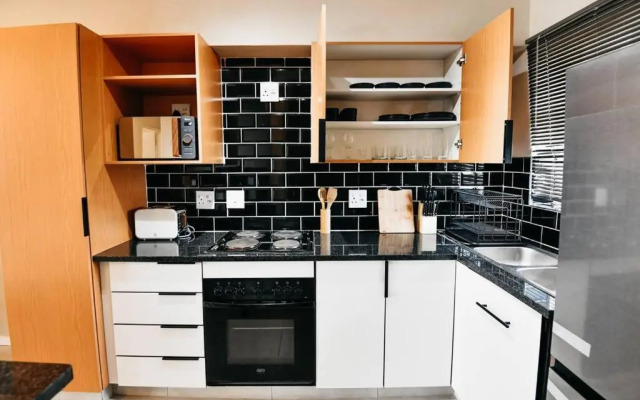 Smart & Modern apartment @ Menlyn Place