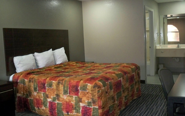 Scottish Inn & Suites