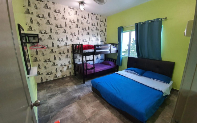 Cameron Mossy Home @ Quintet