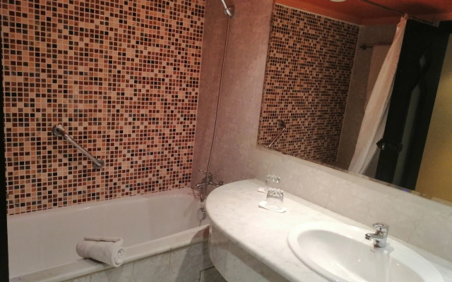 Hotel Tghat