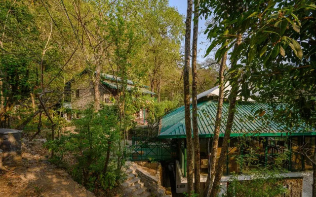Neemrana's Glasshouse on The Ganges
