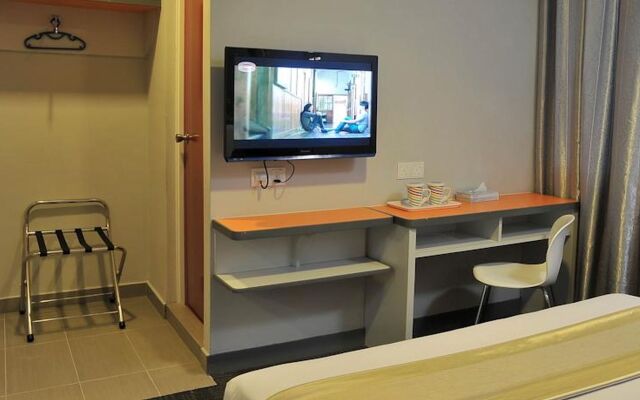 U Pac Hotel