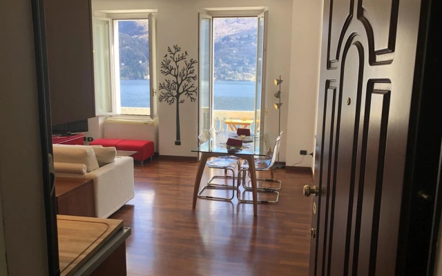 Larius balcony on the lake