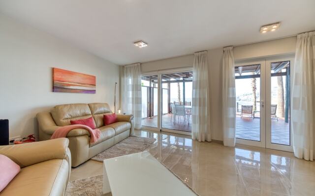 Luxury terrace Sea front P67B by CanariasGetaway