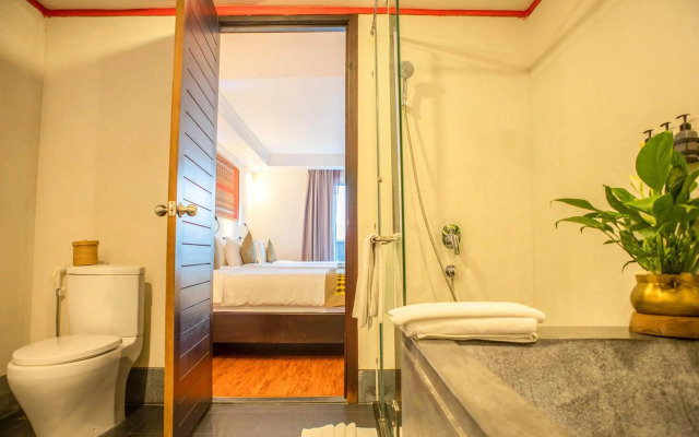 La Rose Suites