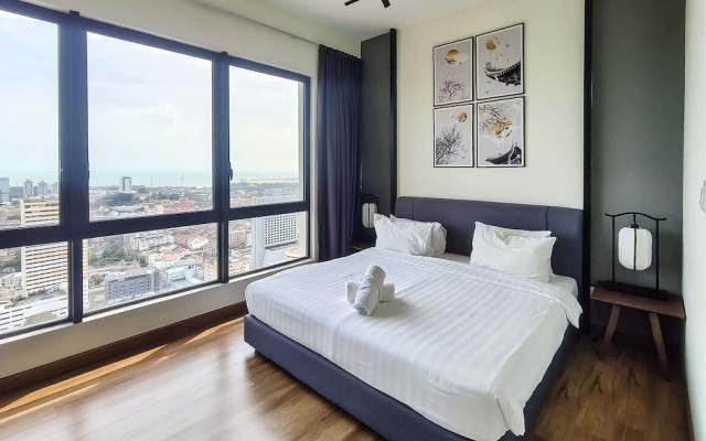 2BR Melaka Family Getaway, Pool, Near Jonker St