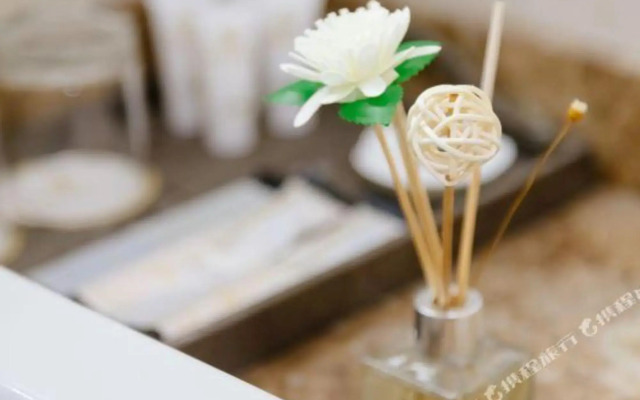 Yudu Business Hotel (Zhengzhou High-speed Railway East Station Commercial Center Branch)