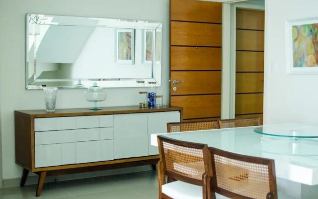 Linda bem Localizada 5 Quartos Vista Mar