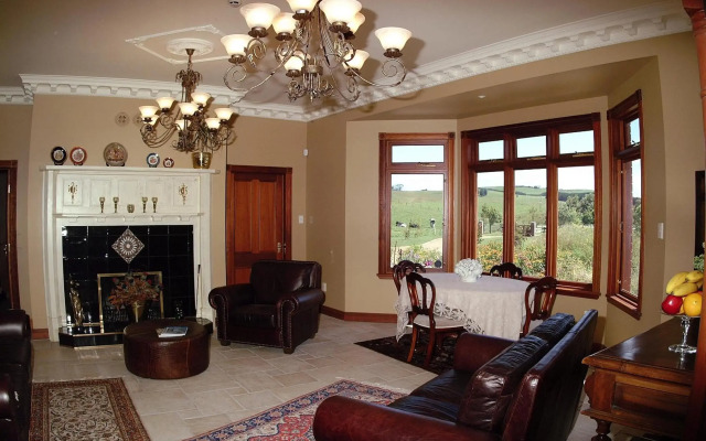 Lake Karapiro Lodge