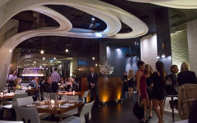 Executive Class, Downtown Luxury Condo @ Yorkville