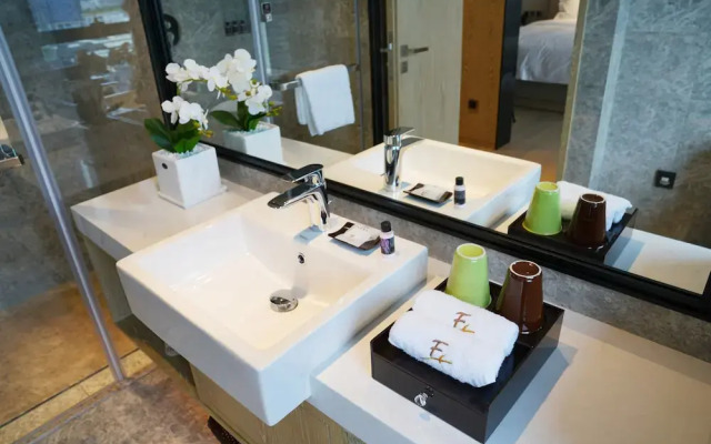 FY Hotel