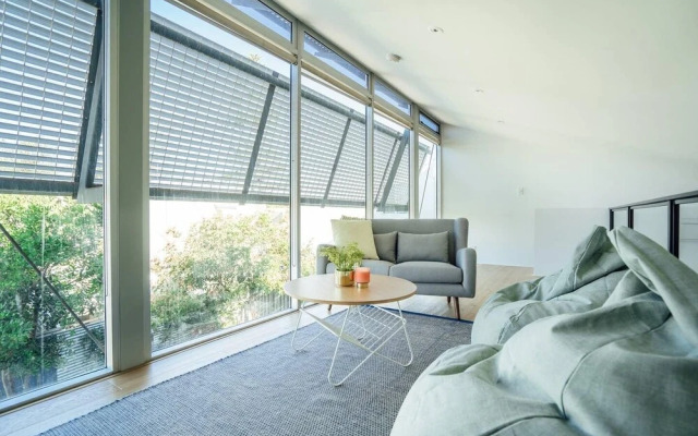 Santorini on Seaview-beachside Living - Sauna - Wifi