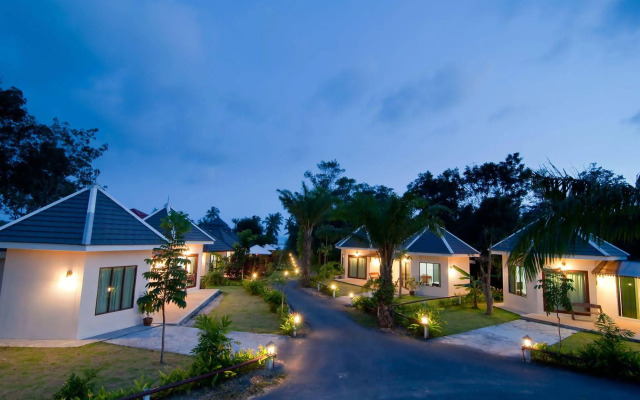 N.S. Mountain Beach Resort