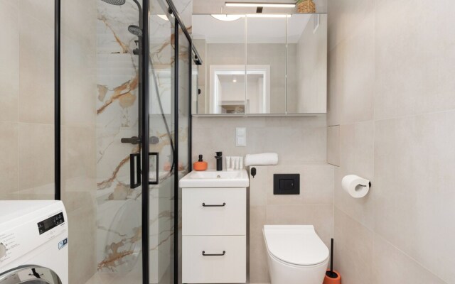 Gdynia Centrum Apartment by Renters