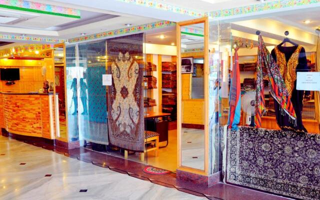 Hotel Regal Palace
