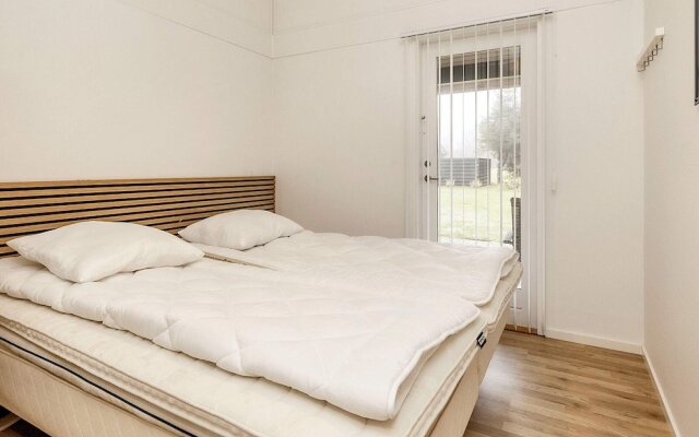 4 Star Holiday Home in Hals