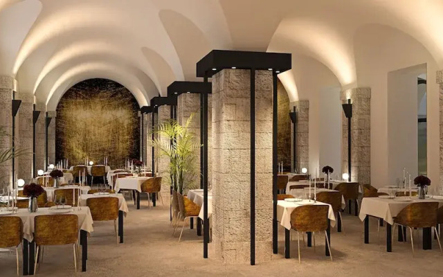 Le Grand Hôtel Dieu by SOWELL COLLECTION