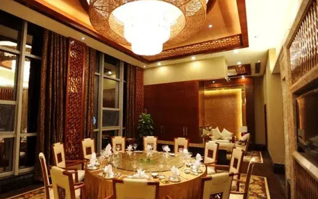Empark Grand Hotel Tengchong - 4 Nights, Yunnan, China