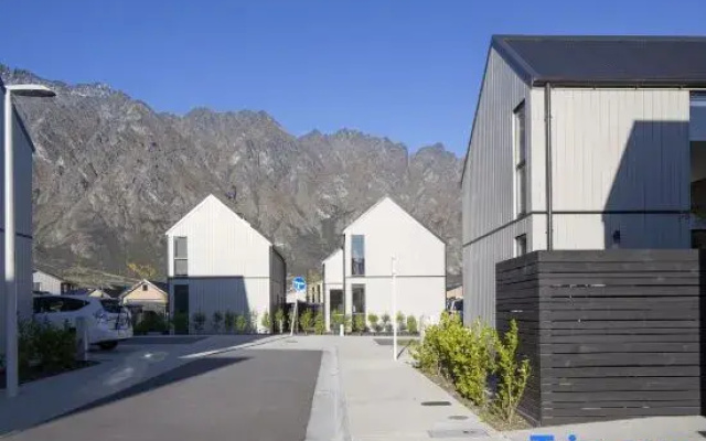Modern 3BR Home, Mountain View, Family Stay, Wi-Fi