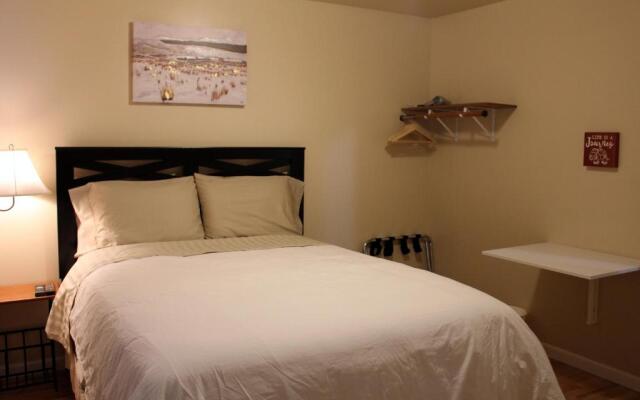 Brighton Guesthouse (Walk to Metro)