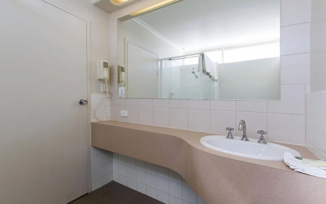 Sunshine Motor Inn