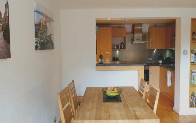 ALTIDO Alluring 3BR apt near the centre with parking