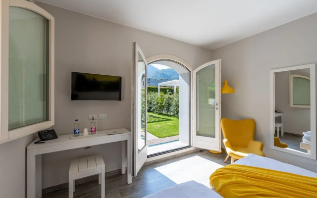 Bianco Hotel