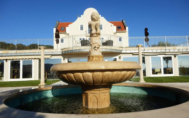 Liszkay Vineyard Estate