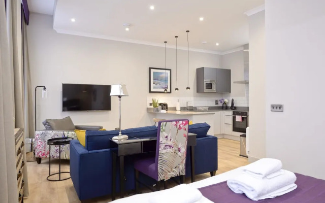 Destiny Scotland Charlotte SQ Apartments