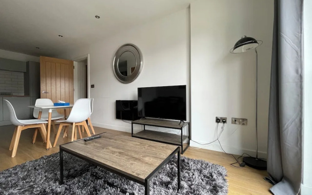 Modern & Comfortable 2BR Apartment